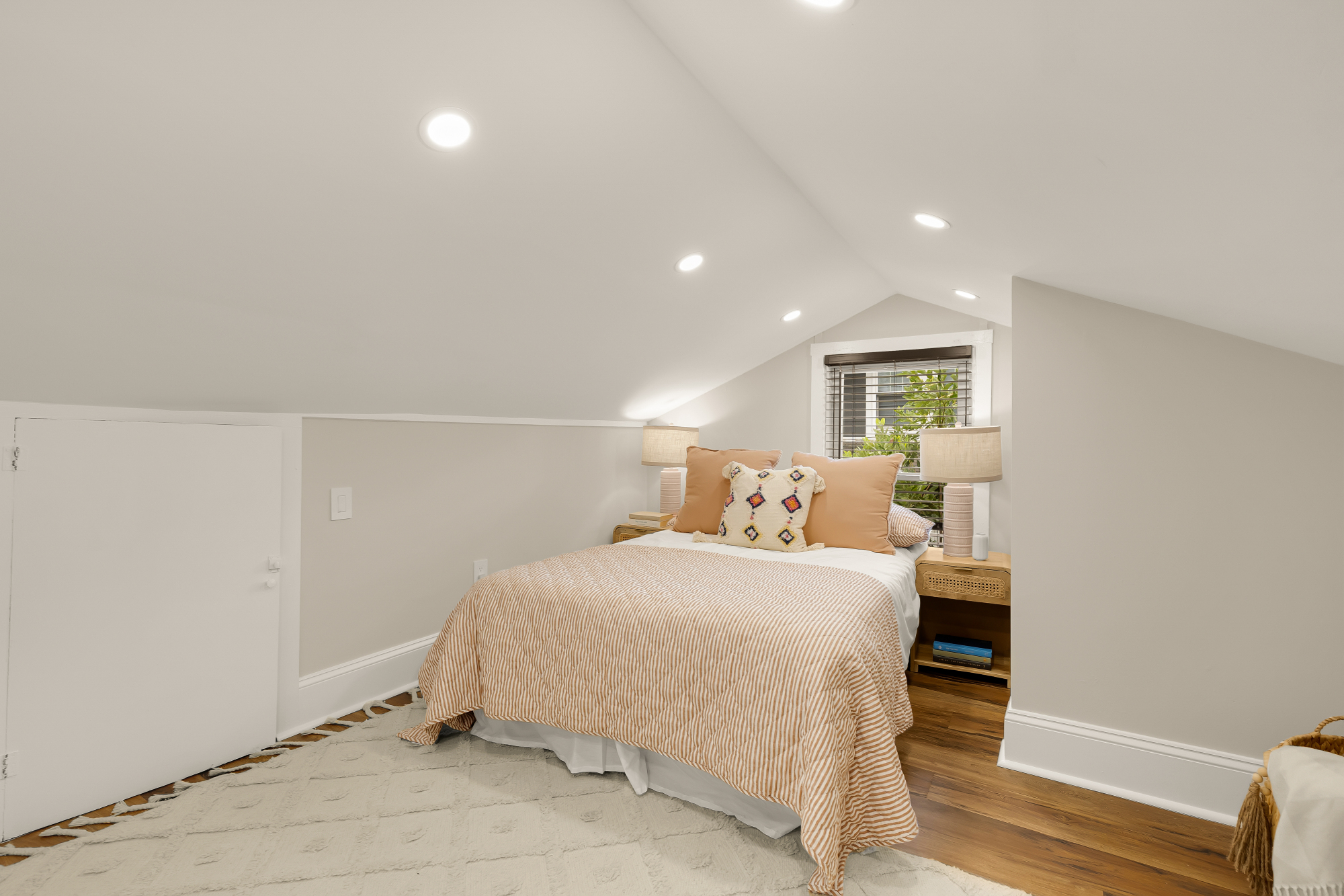 3517 South Dakota Avenue NE_Bedroom 5